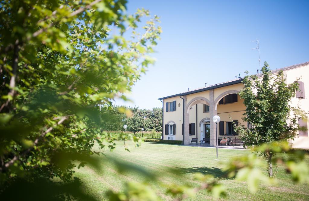 Gasthaus Agriturismo Il Mondo Parma Exterior foto
